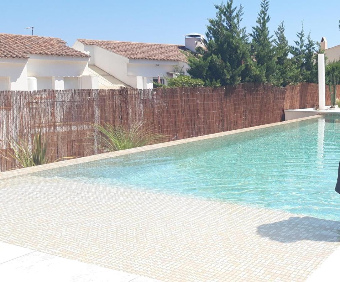 L'Armonia Entre La Farella I Cau Del Llop Apartamento Llança Exterior foto