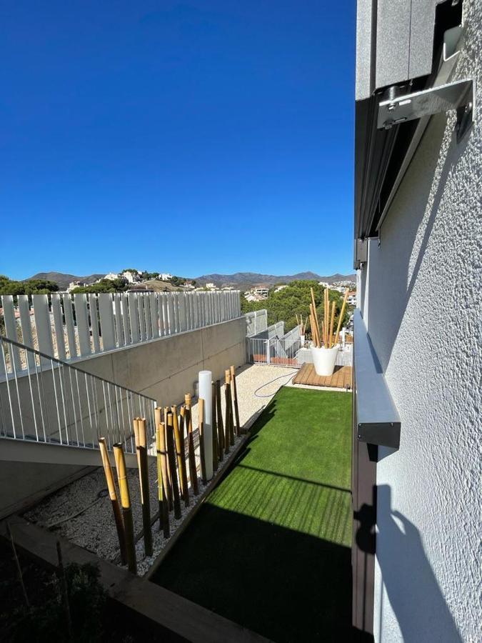 L'Armonia Entre La Farella I Cau Del Llop Apartamento Llança Exterior foto